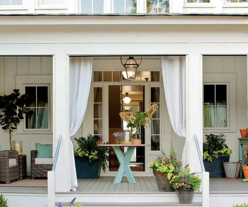Eye-Catching Front Porch Ideas