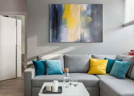 6 Decorating Mistakes Making Your Home Look Messy